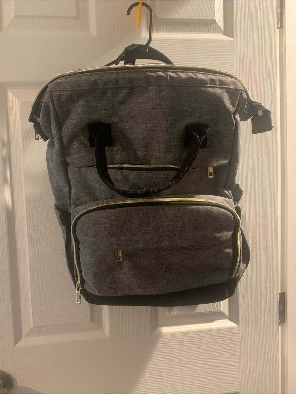 Gray Men's Utility Backpack Bag - Versatile Travel & Everyday Carry